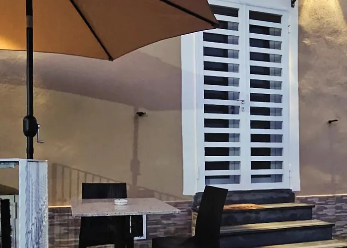 Гостьовий будинок Villart 3*